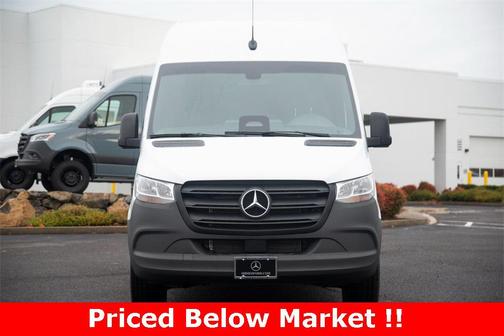 2025 Mercedes-Benz Sprinter 2500 Standard Roof