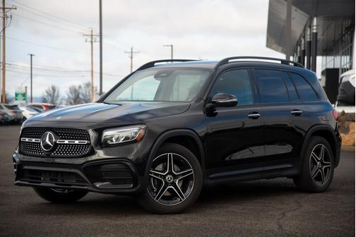 2025 Mercedes-Benz GLB 250 