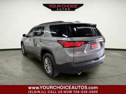 Sterling Gray Metallic 2023 Chevrolet Traverse LT Cloth