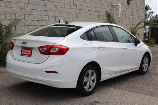 2017 Chevrolet Cruze LS