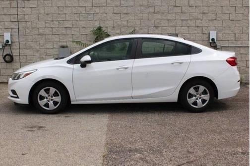 2017 Chevrolet Cruze LS