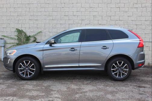 2016 Volvo XC60 T6 Platinum