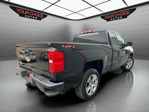 2018 Chevrolet Silverado 1500 4WD Double Cab 143.5" Custom