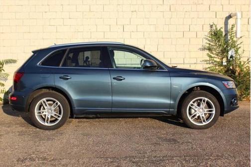 2016 Audi Q5 2.0T Premium Plus