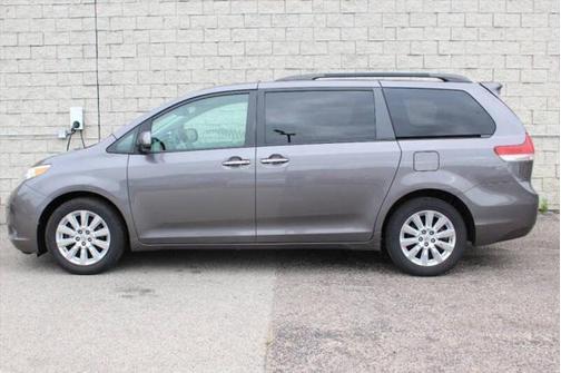 2011 Toyota Sienna XLE Limited
