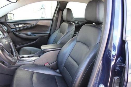 Blue Velvet Metallic 2017 Chevrolet Malibu 4dr Sdn LT w/1LT