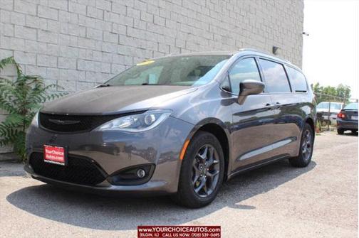 2018 Chrysler Pacifica Touring-L