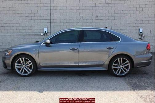 2017 Volkswagen Passat 1.8T R-Line w/Comfort
