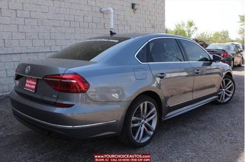 2017 Volkswagen Passat 1.8T R-Line w/Comfort