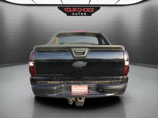 2011 Chevrolet Avalanche 1500 LS