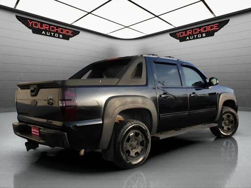 2011 Chevrolet Avalanche 1500 LS