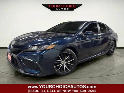 Teal 2021 Toyota Camry SE