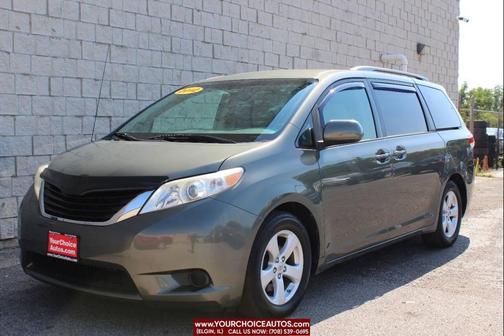 2012 Toyota Sienna LE