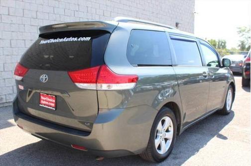 2012 Toyota Sienna LE