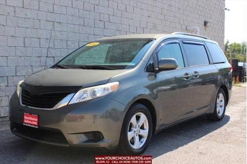 2012 Toyota Sienna LE