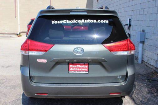 2012 Toyota Sienna LE