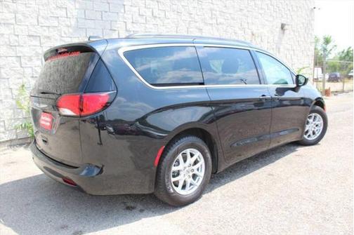 2021 Chrysler Voyager LXI