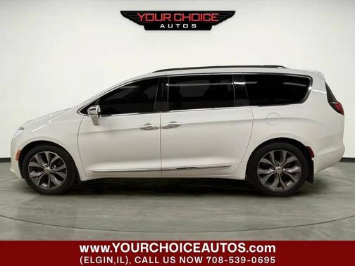 Bright White Clearcoat 2017 Chrysler Pacifica Limited