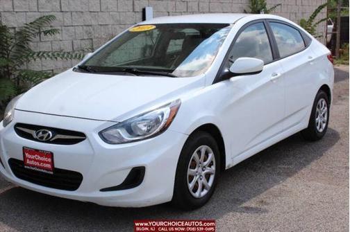 2013 Hyundai Accent SE