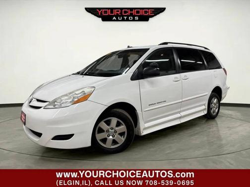 Super White 2010 Toyota Sienna LE