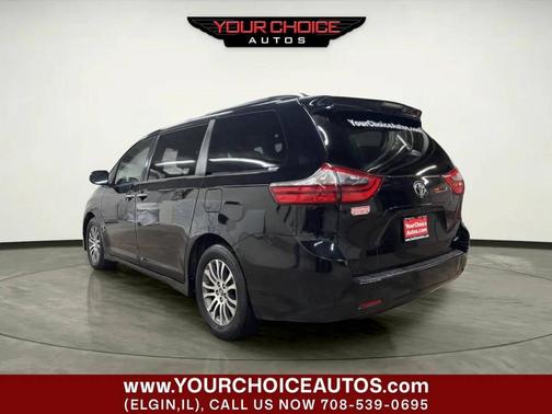 2020 Toyota Sienna XLE Premium