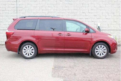 2017 Toyota Sienna XLE Premium