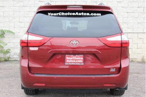 2017 Toyota Sienna XLE Premium