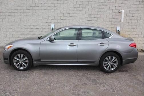 2013 INFINITI M37x Base