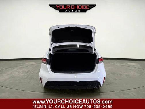 White 2022 Toyota Corolla SE