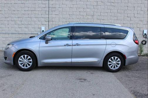 2018 Chrysler Pacifica Touring-L Plus