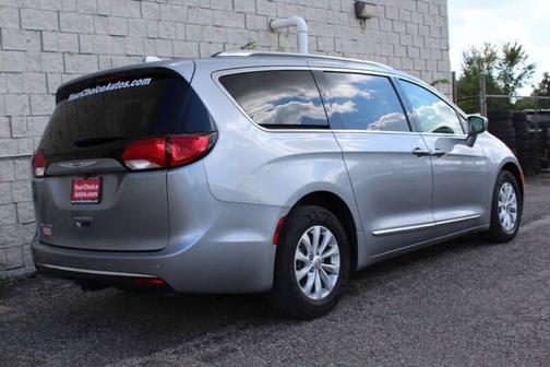 2018 Chrysler Pacifica Touring-L Plus