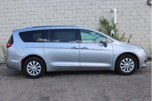 2018 Chrysler Pacifica Touring-L Plus