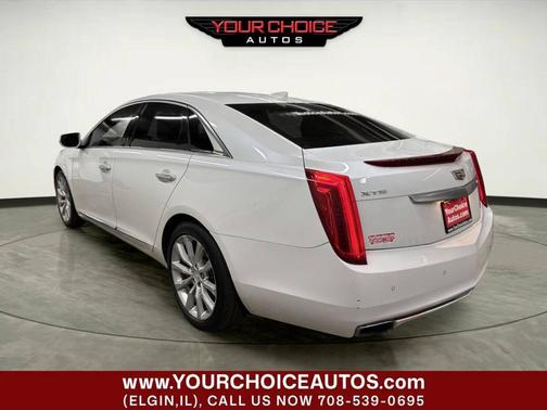 Crystal White Tricoat 2016 Cadillac XTS Luxury