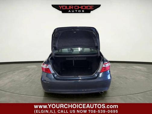 Parisian Night Pearl 2017 Toyota Camry XLE