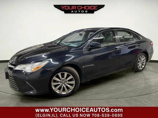 Parisian Night Pearl 2017 Toyota Camry XLE