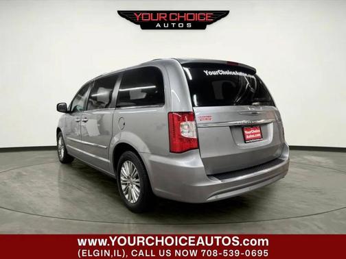 2015 Chrysler Town & Country Touring-L
