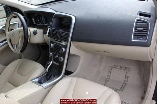 2016 Volvo XC60 T5 Premier