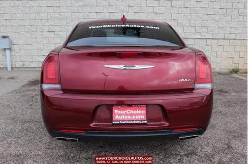 2019 Chrysler 300 S