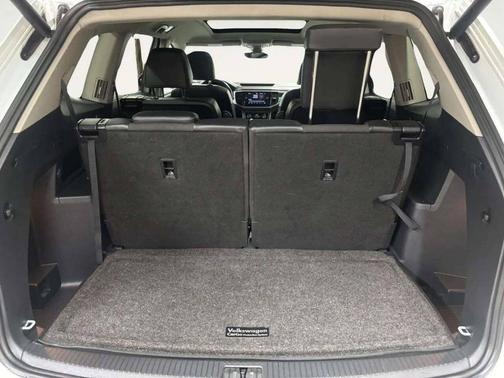 Pure White 2019 Volkswagen Atlas 3.6L SEL