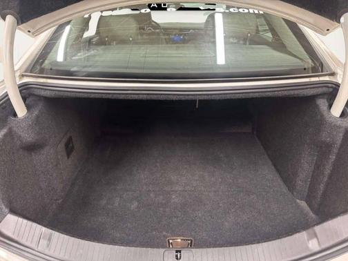 White Diamond Tricoat 2013 Cadillac XTS Base
