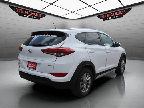 2017 Hyundai TUCSON SE