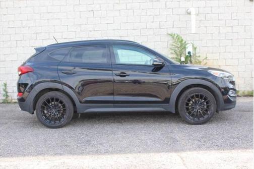 2017 Hyundai TUCSON Night