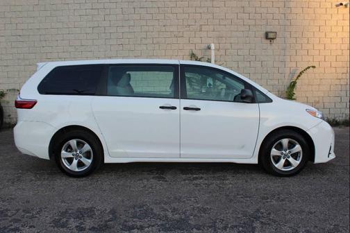 2018 Toyota Sienna SE