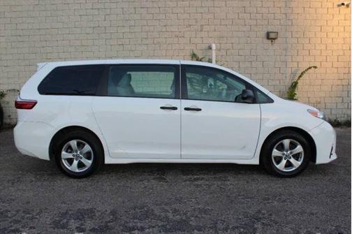 2018 Toyota Sienna L FWD 7-Passenger (Natl)