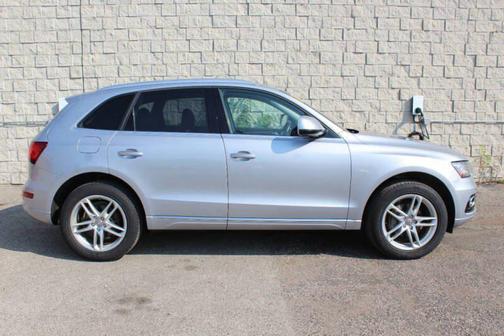 2015 Audi Q5 2.0T Premium Plus