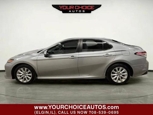 Celestial Silver Metallic 2019 Toyota Camry LE