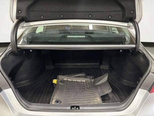 Celestial Silver Metallic 2019 Toyota Camry LE