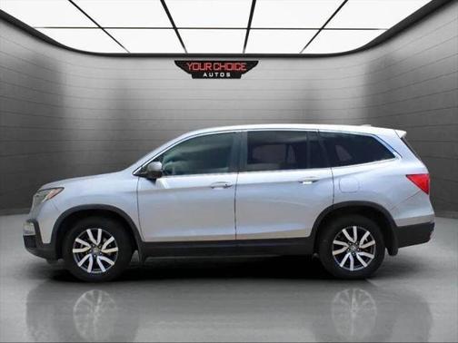 Lunar Silver Metallic 2020 Honda Pilot EX AWD