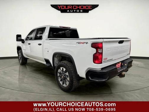Summit White 2023 Chevrolet Silverado 2500 Custom