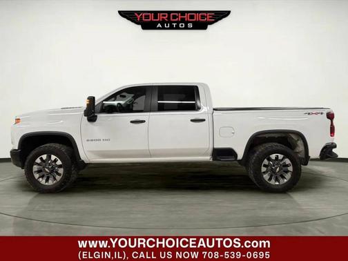 Summit White 2023 Chevrolet Silverado 2500 Custom